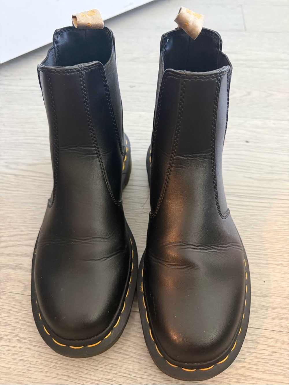 Dr. Martens 2976 Vegan Chelsea Boots Womens 8 Men 7 Black Synthetic Ankle Casual